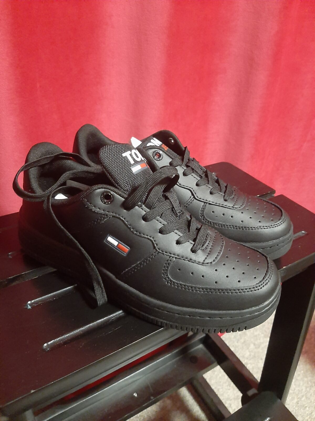 Adidași tommy hilfiger